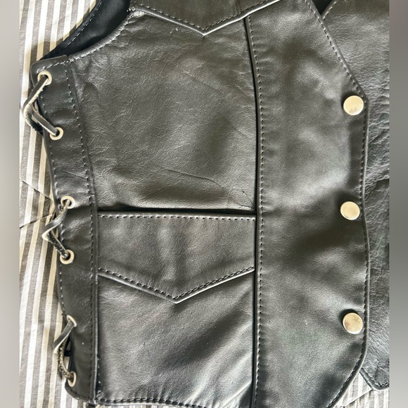 Fox Creek Black Leather Vest Sz Med Made In USA Good Conditions - Picture 3 of 6